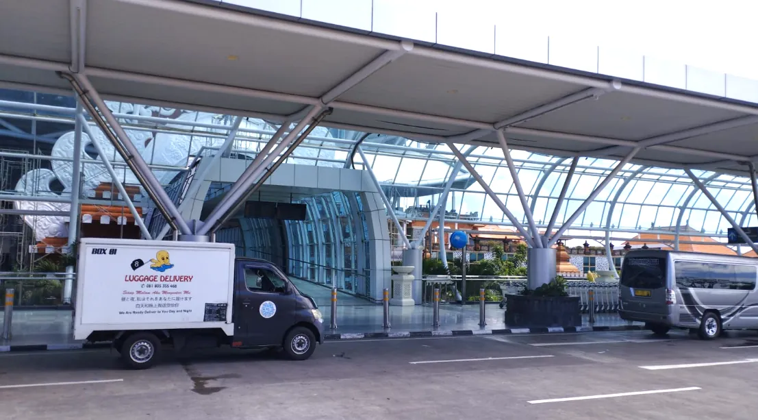Flughafen Bali Ngurah Rai: Treffpunkt, Foto 1